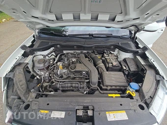 2023 Volkswagen Taos SE - miniatura 15
