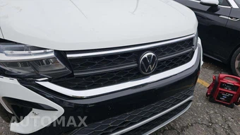 2023 Volkswagen Taos SE - miniatura 30