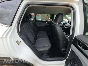 2023 Volkswagen Taos SE – miniatura 16