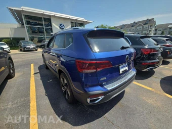 2023 Volkswagen Taos SE - miniatura 2