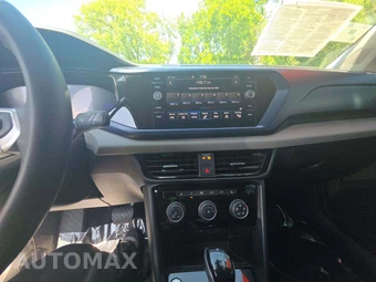 2023 Volkswagen Taos SE - miniatura 10