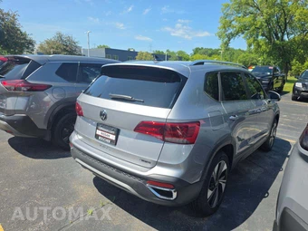 2023 Volkswagen Taos SE - miniatura 3