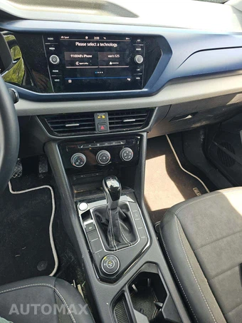 2023 Volkswagen Taos SE – miniatura 10