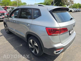2023 Volkswagen Taos SE – miniatura 2