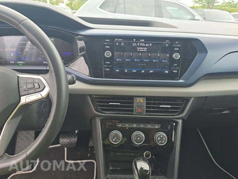 2023 Volkswagen Taos SE - miniatura 10