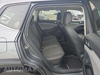 2023 Volkswagen Taos SE - miniatura 16