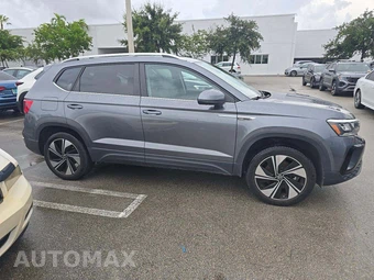 2023 Volkswagen Taos SE - miniatura 4