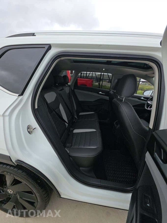 2023 Volkswagen Taos SEL - miniatura 13