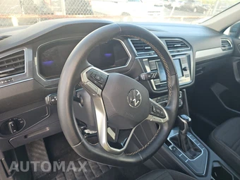 2023 Volkswagen Tiguan S – miniatura 10