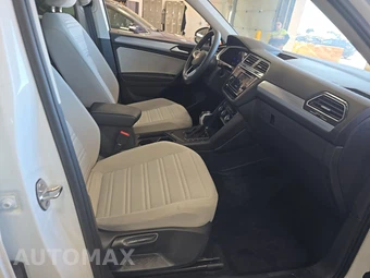 2023 Volkswagen Tiguan S – miniatura 8