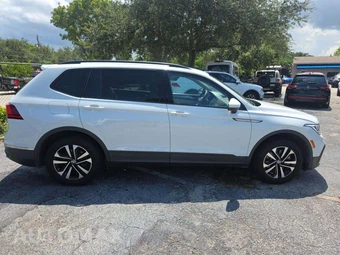 2023 Volkswagen Tiguan S - miniatura 4