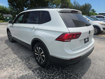 2023 Volkswagen Tiguan S – miniatura 2