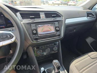 2023 Volkswagen Tiguan S – miniatura 10