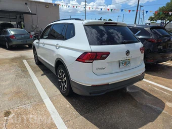 2023 Volkswagen Tiguan S – miniatura 2