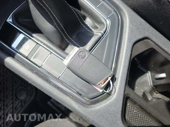 2023 Volkswagen Tiguan S – miniatura 8