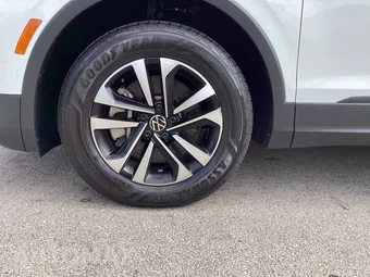 2023 Volkswagen Tiguan S - miniatura 4
