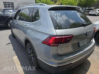 2023 Volkswagen Tiguan SE - miniatura 2