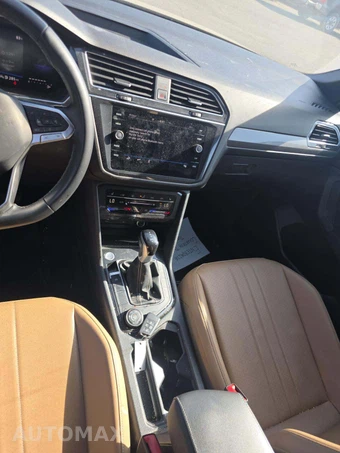 2023 Volkswagen Tiguan SE – miniatura 10