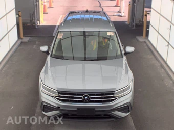 2023 Volkswagen Tiguan SE - miniatura 2