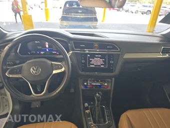 2023 Volkswagen Tiguan SE - miniatura 11