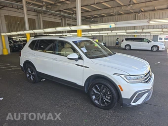 2023 Volkswagen Tiguan SE - miniatura 3