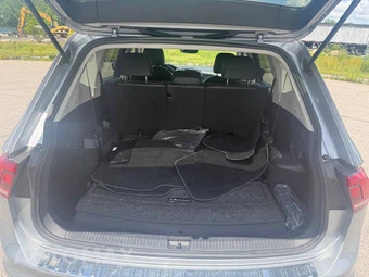 2023 Volkswagen Tiguan SE - miniatura 13