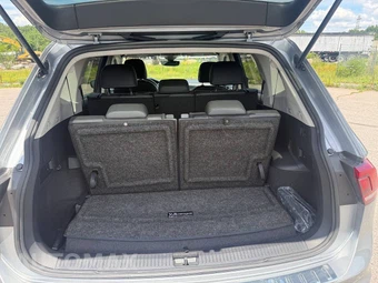 2023 Volkswagen Tiguan SE - miniatura 16