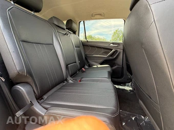 2023 Volkswagen Tiguan SE - miniatura 18
