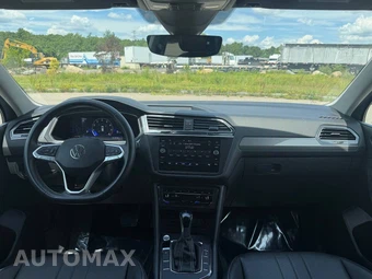 2023 Volkswagen Tiguan SE - miniatura 24