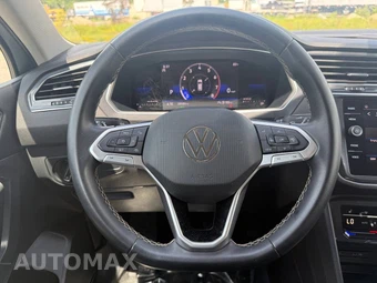 2023 Volkswagen Tiguan SE - miniatura 25