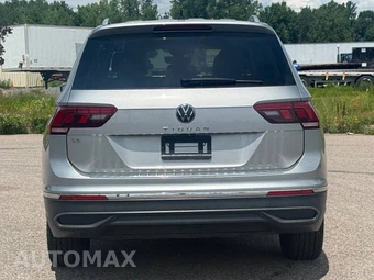 2023 Volkswagen Tiguan SE - miniatura 4