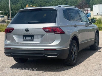 2023 Volkswagen Tiguan SE - miniatura 5