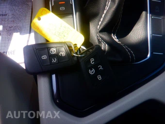 2023 Volkswagen Tiguan SE – miniatura 4