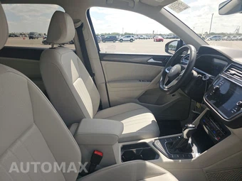 2023 Volkswagen Tiguan SE - miniatura 8