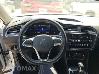 2023 Volkswagen Tiguan SE - miniatura 10