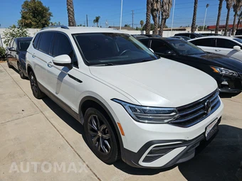 2023 Volkswagen Tiguan SE - miniatura 3