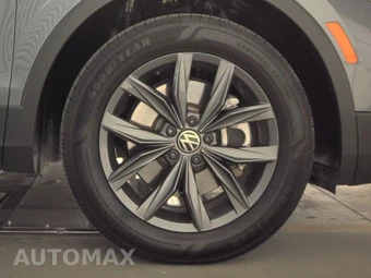 2023 Volkswagen Tiguan SE - miniatura 10