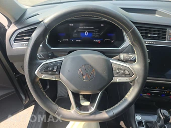 2023 Volkswagen Tiguan SE - miniatura 16