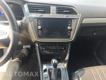 2023 Volkswagen Tiguan SE - miniatura 17