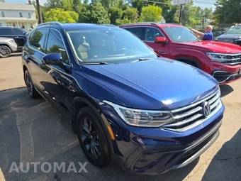 2023 Volkswagen Tiguan SE - miniatura 3