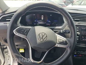 2023 Volkswagen Tiguan SE - miniatura 10