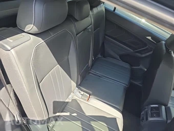 2023 Volkswagen Tiguan SE – miniatura 17