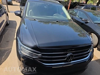 2023 Volkswagen Tiguan SE – miniatura 2