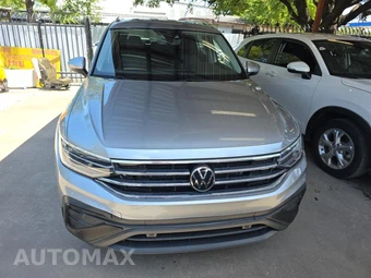 2023 Volkswagen Tiguan SE - miniatura 2