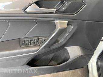 2023 Volkswagen Tiguan SE - miniatura 11