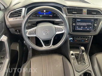 2023 Volkswagen Tiguan SE - miniatura 14