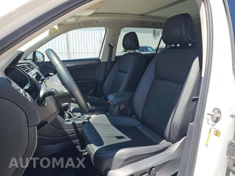 2023 Volkswagen Tiguan SE - miniatura 6