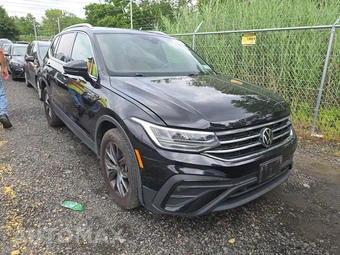 2023 Volkswagen Tiguan SE – miniatura 3
