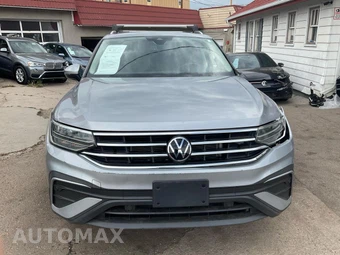 2023 Volkswagen Tiguan SE - miniatura 8