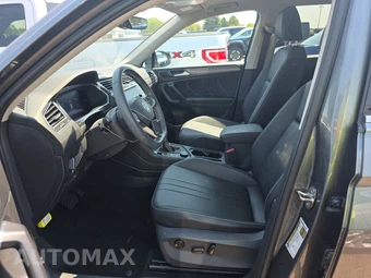 2023 Volkswagen Tiguan SE - miniatura 7